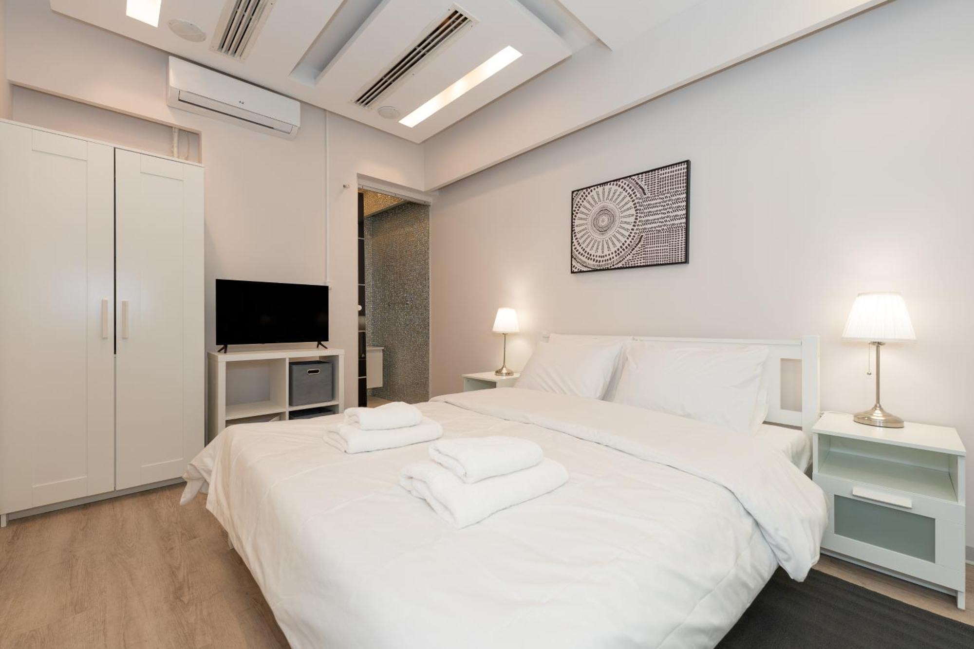 Chic Next To Kolonaki Square Apartment