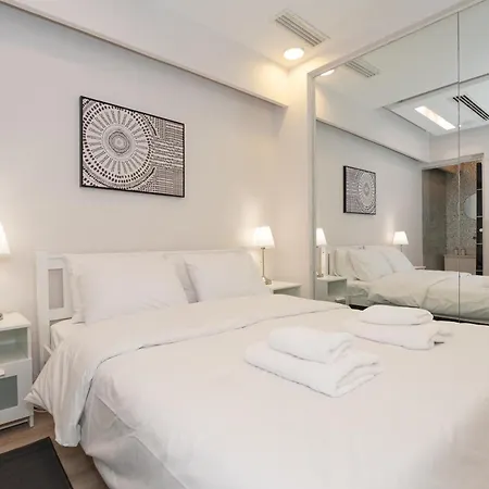 Chic Apartments Next To Kolonaki Square Athens Room photo